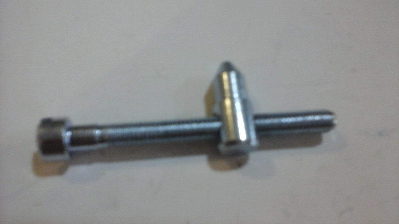 Zincir gergi vidası 938 945 956 962